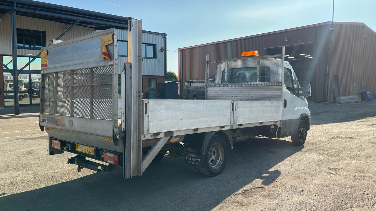 IVECO DAILY 2.3 35-160 - Flatbed van: picture 4 IVECO DAILY 2.3 35-160 - Flatbed van: picture 4