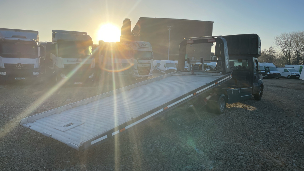 IVECO DAILY 3.0 70C18 - Tow truck: picture 4 IVECO DAILY 3.0 70C18 - Tow truck: picture 4