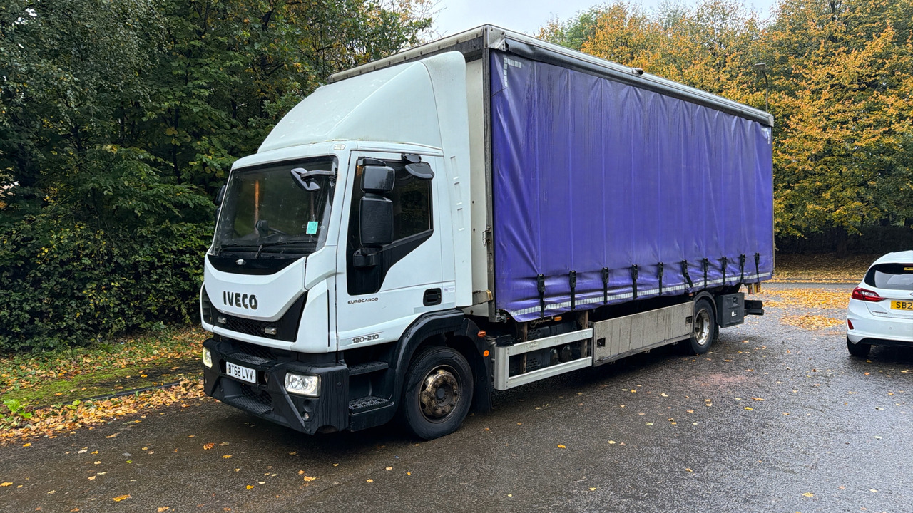 Iveco Eurocargo 120-210 - Curtainsider truck: picture 2 Iveco Eurocargo 120-210 - Curtainsider truck: picture 2