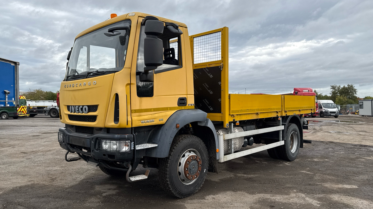 Iveco Eurocargo 150E25 - Dropside/ Flatbed truck: picture 2 Iveco Eurocargo 150E25 - Dropside/ Flatbed truck: picture 2