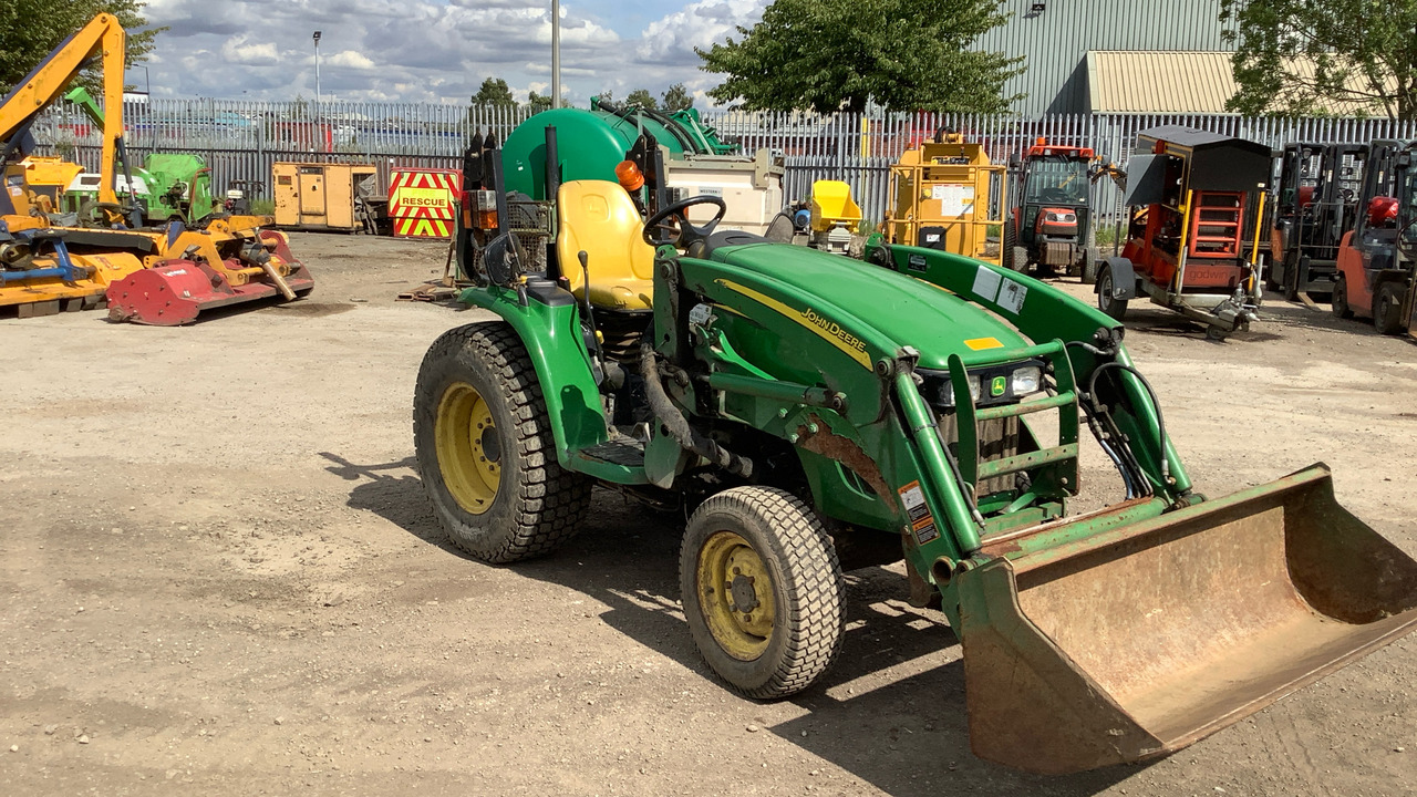 JOHN DEERE 3520 300CX LOADER - Farm tractor: picture 3 JOHN DEERE 3520 300CX LOADER - Farm tractor: picture 3