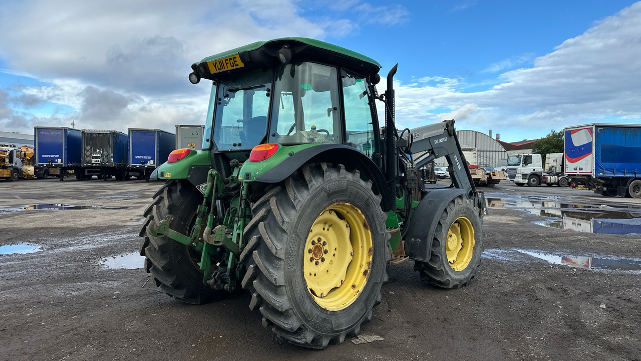 JOHN DEERE 5090R - Farm tractor: picture 4 JOHN DEERE 5090R - Farm tractor: picture 4