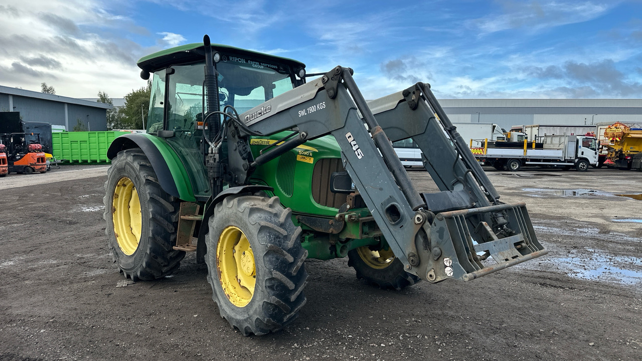 JOHN DEERE 5090R - Farm tractor: picture 1 JOHN DEERE 5090R - Farm tractor: picture 1