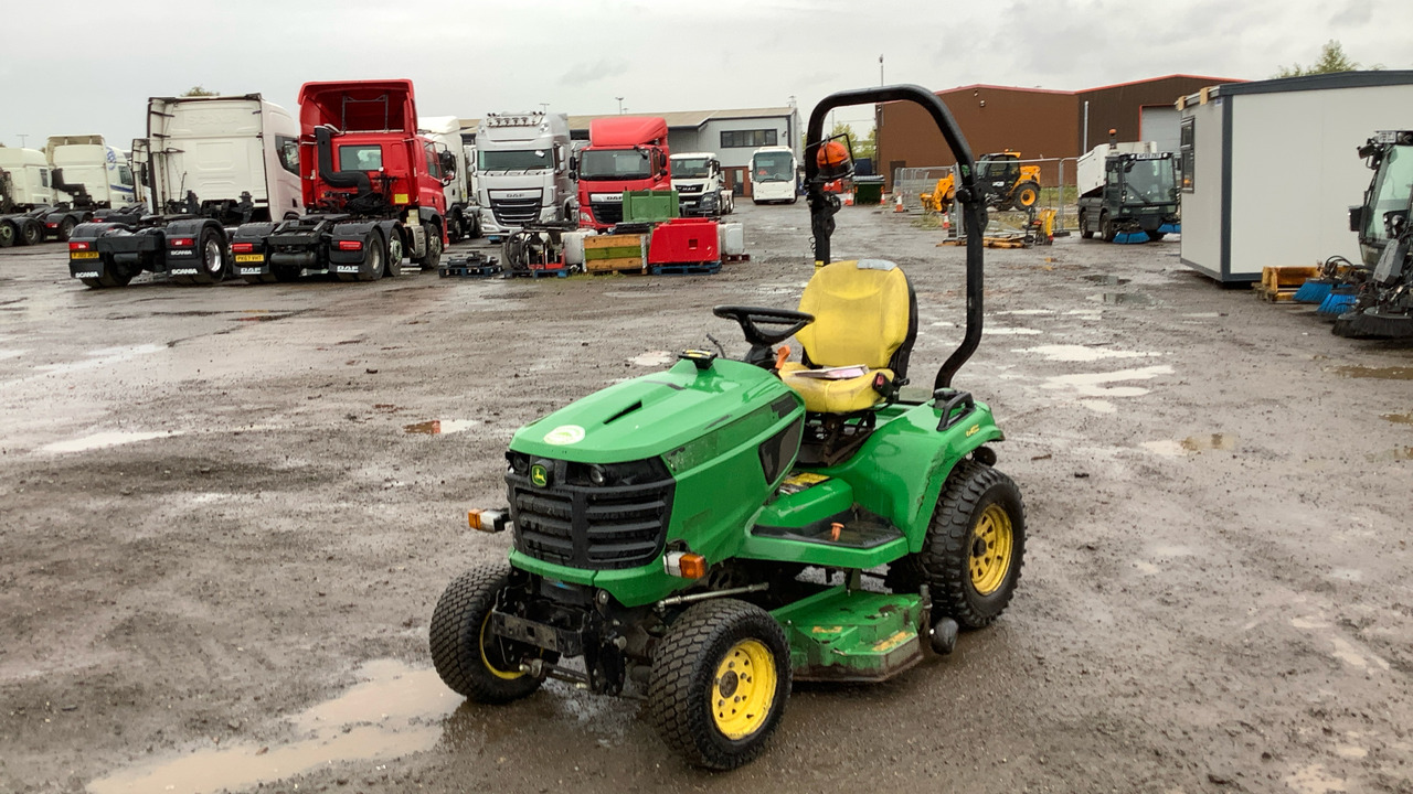JOHN DEERE X949 - Garden mower: picture 1 JOHN DEERE X949 - Garden mower: picture 1