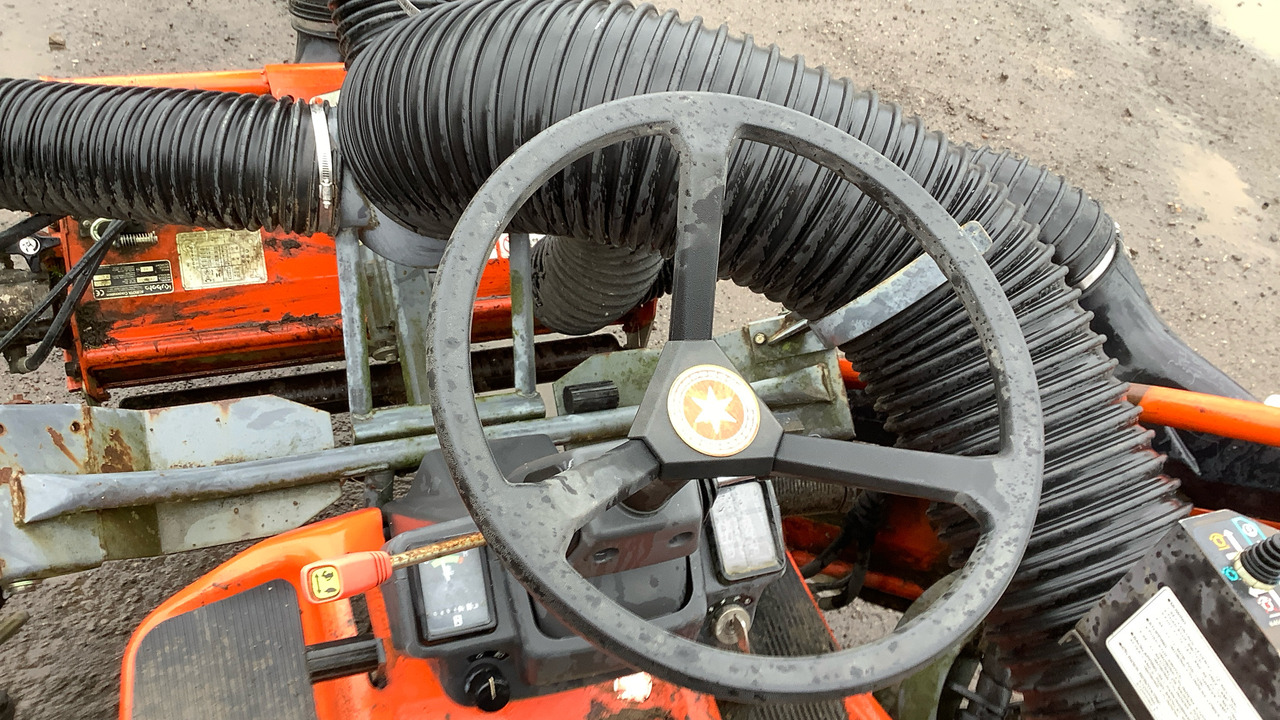 Garden mower KUBOTA AM3300: picture 7