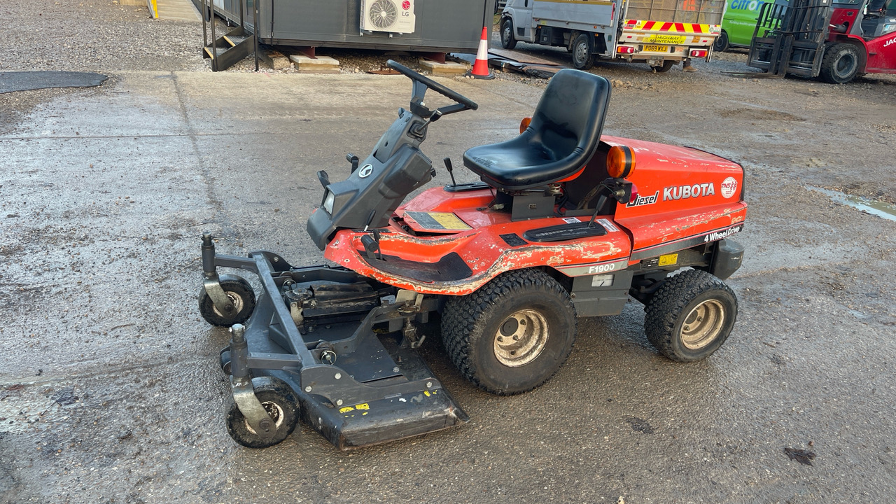 KUBOTA F1900 - Garden mower: picture 1 KUBOTA F1900 - Garden mower: picture 1