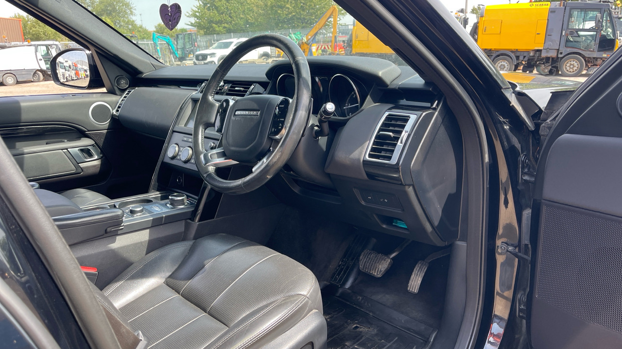 Land Rover Discovery 4 3.0 SDV6 SE - SUV: picture 5 Land Rover Discovery 4 3.0 SDV6 SE - SUV: picture 5