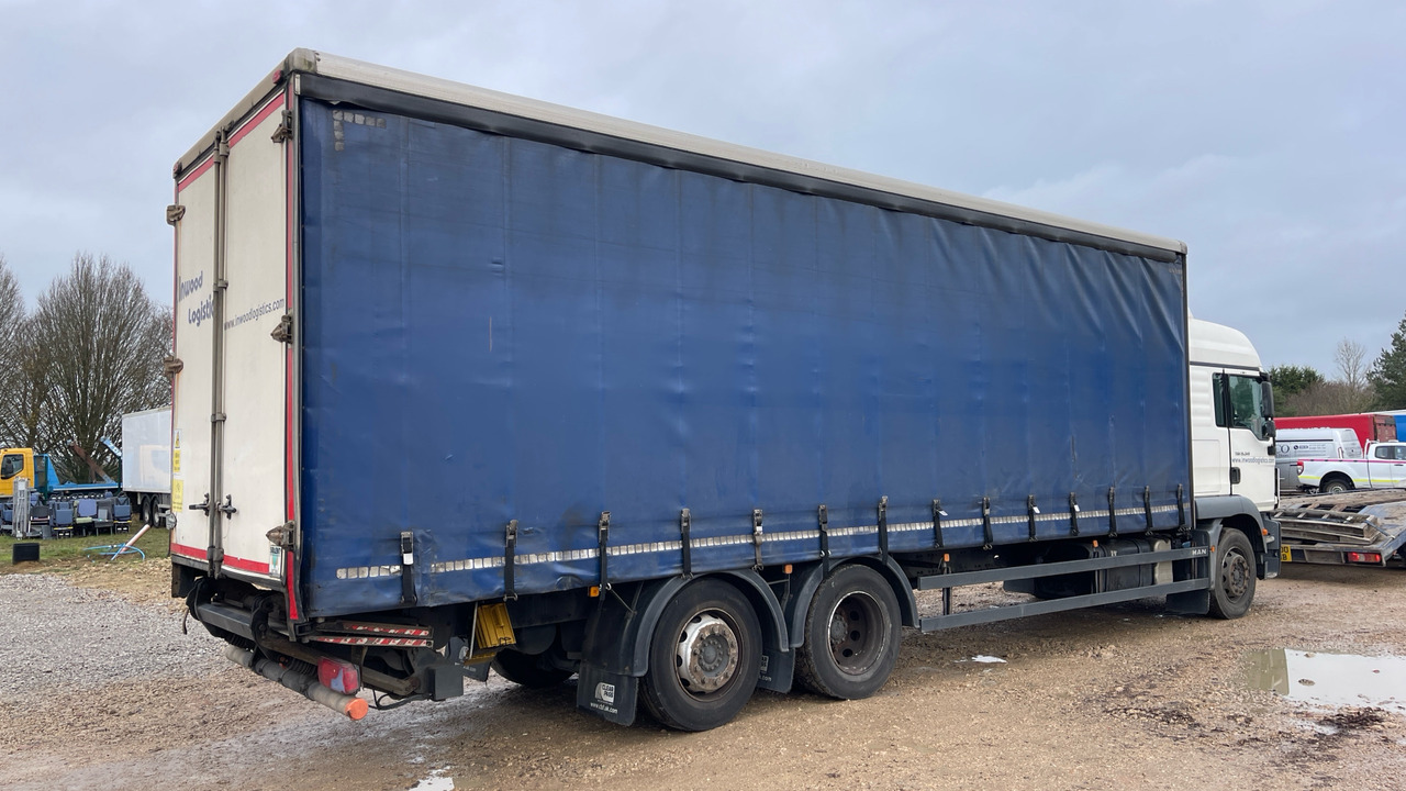 MAN TGM 26.340 - Curtainsider truck: picture 5 MAN TGM 26.340 - Curtainsider truck: picture 5