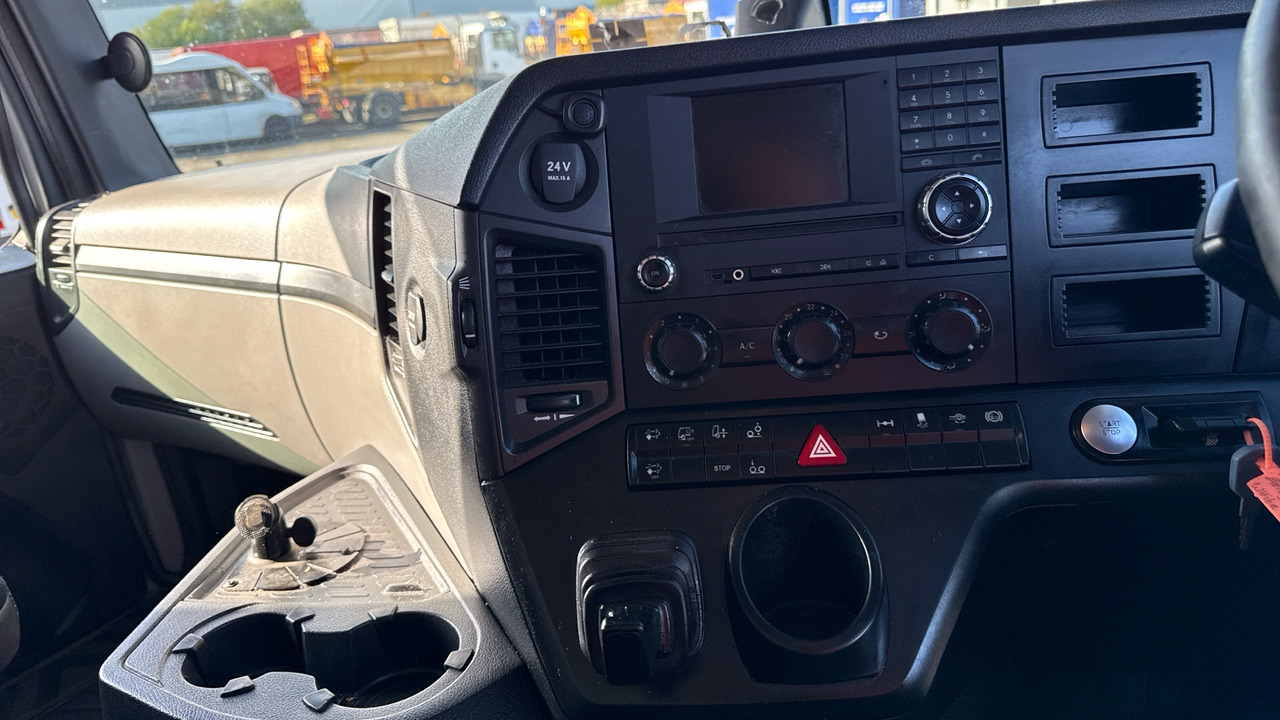 Refrigerator truck MERCEDES-BENZ ANTOS 2533: picture 7
