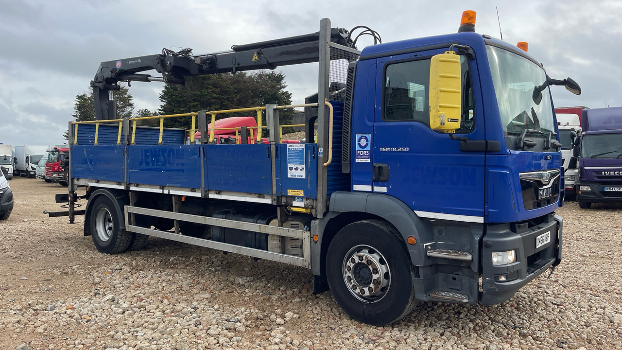 Man TGM 18.250 - Dropside/ Flatbed truck, Crane truck: picture 1 Man TGM 18.250 - Dropside/ Flatbed truck, Crane truck: picture 1