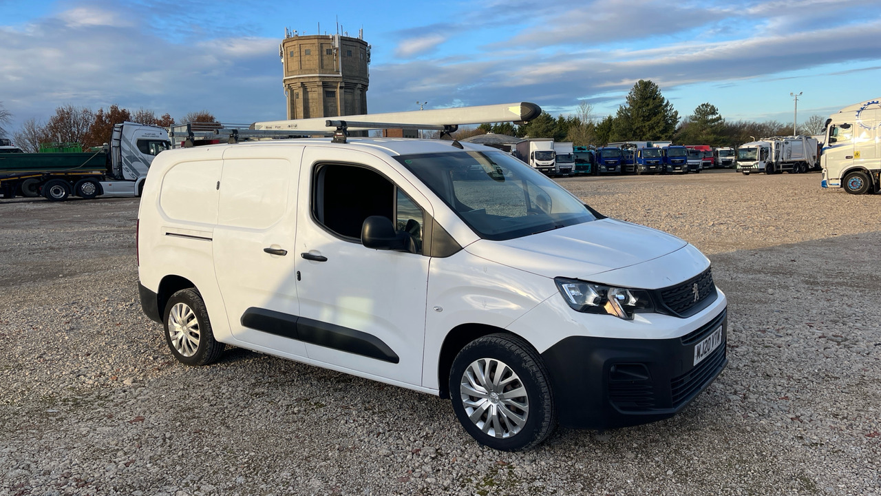 PEUGEOT PARTNER 850 1.5 BLUE HDI 100PS - Small van: picture 1 PEUGEOT PARTNER 850 1.5 BLUE HDI 100PS - Small van: picture 1