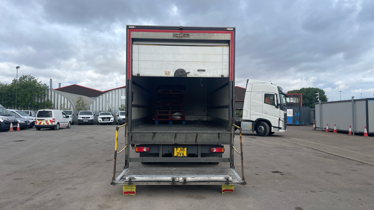 Refrigerator truck RENAULT D 14: picture 10