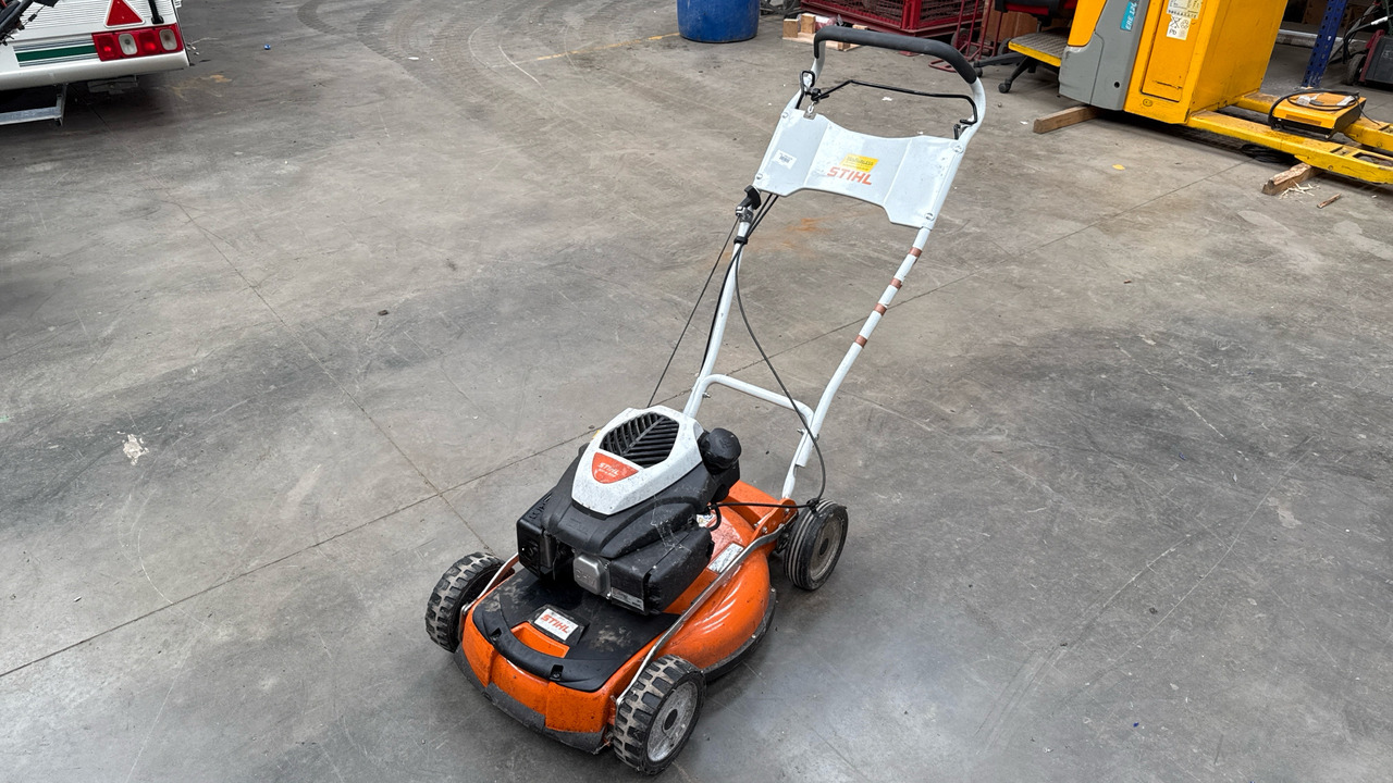 STIHL RM4 RTP - Construction equipment: picture 4 STIHL RM4 RTP - Construction equipment: picture 4