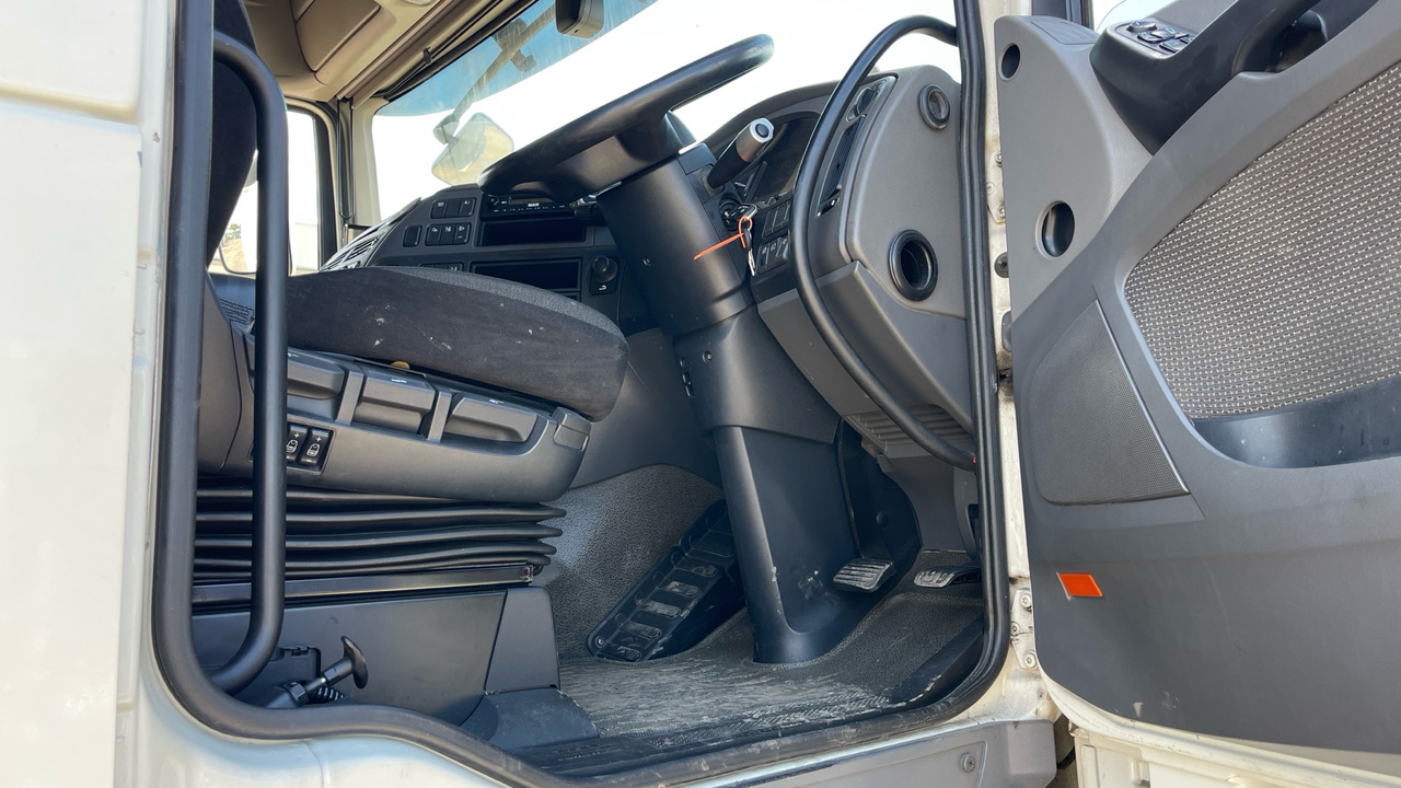 DAF XF 460 - Tractor unit: picture 5 DAF XF 460 - Tractor unit: picture 5