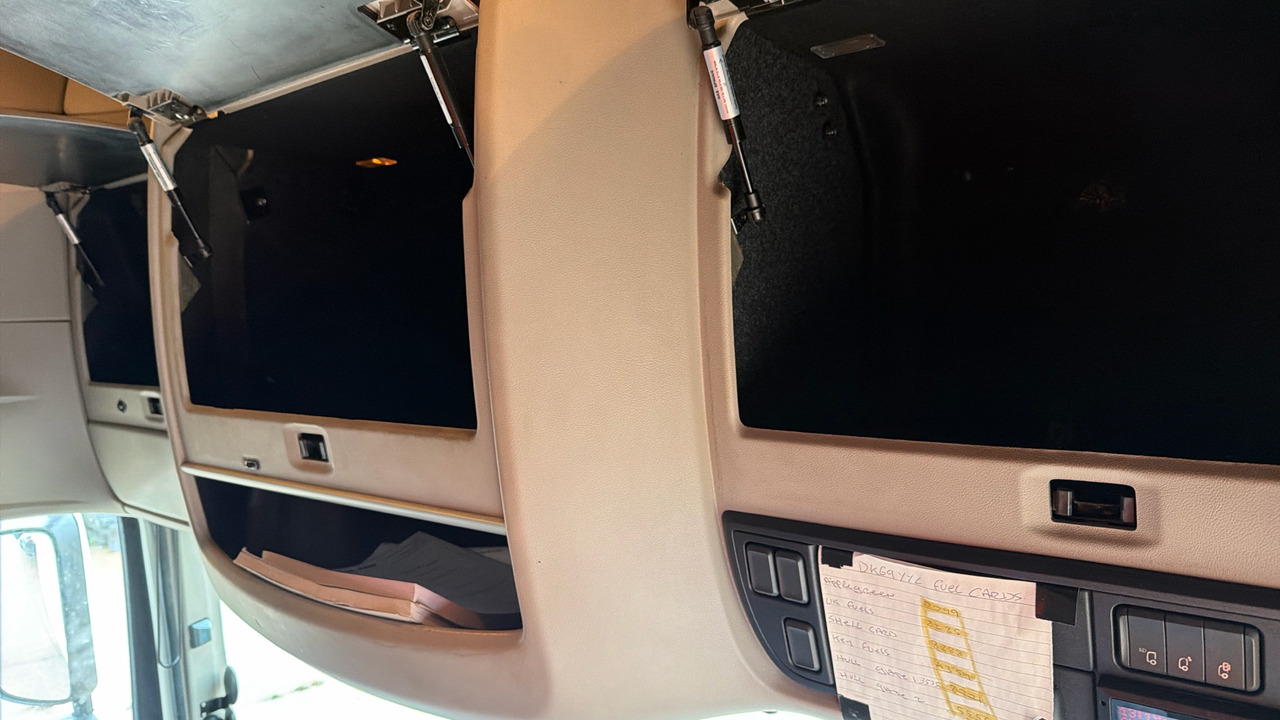 Tractor unit DAF XF 530: picture 10 Tractor unit DAF XF 530: picture 10