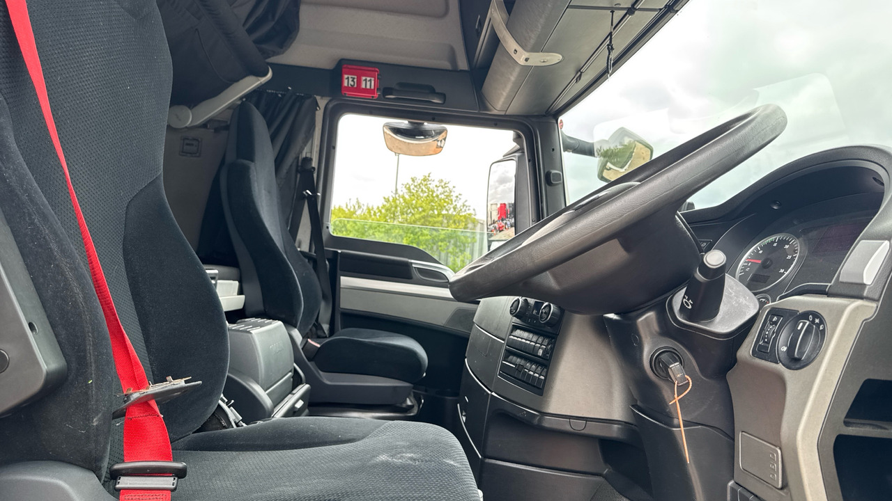 MAN TGX 26.480 - Tractor unit: picture 5 MAN TGX 26.480 - Tractor unit: picture 5