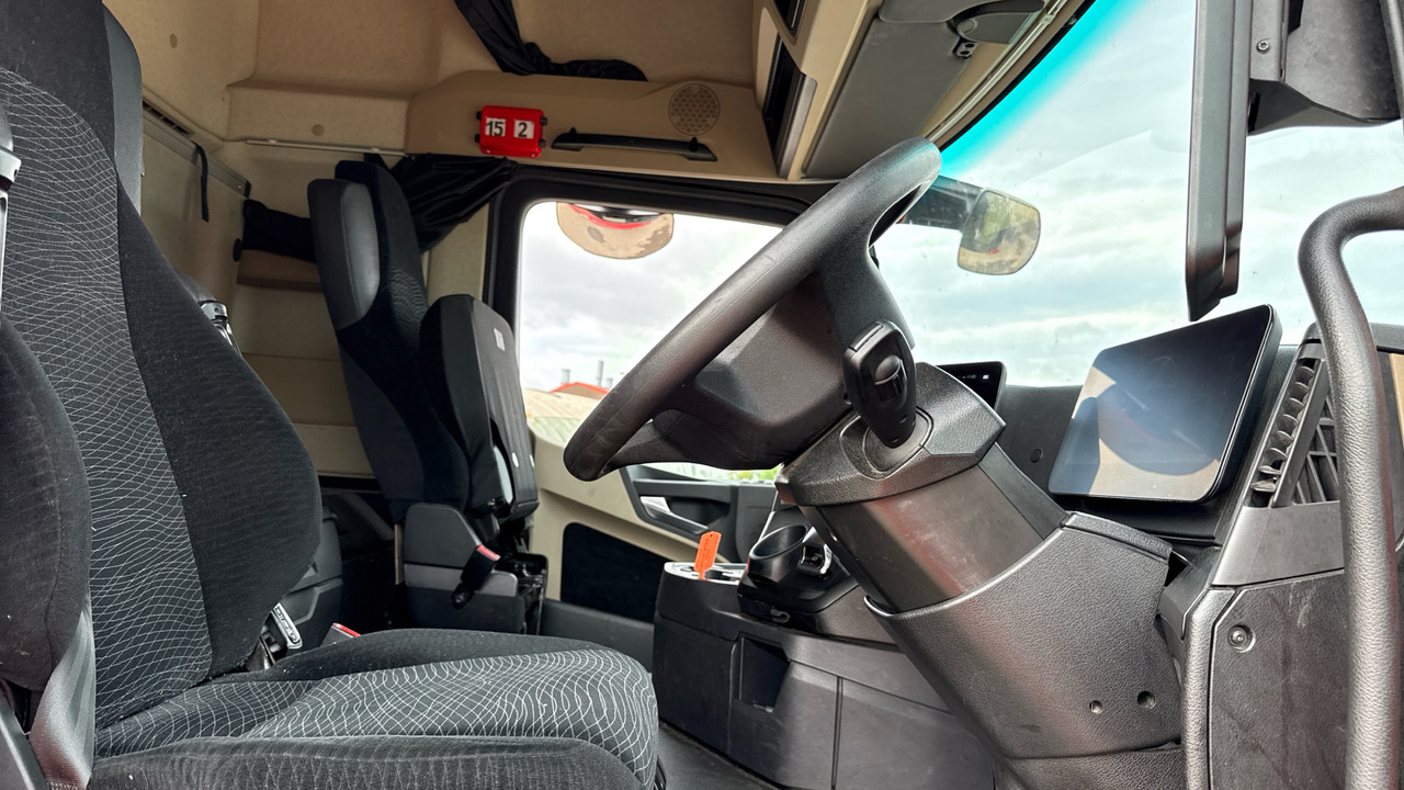 MERCEDES-BENZ ACTROS 2545 - Tractor unit: picture 5 MERCEDES-BENZ ACTROS 2545 - Tractor unit: picture 5