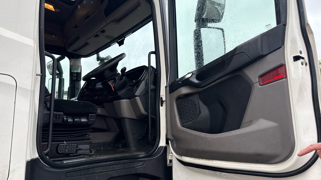 SCANIA R 450 - Tractor unit: picture 5 SCANIA R 450 - Tractor unit: picture 5