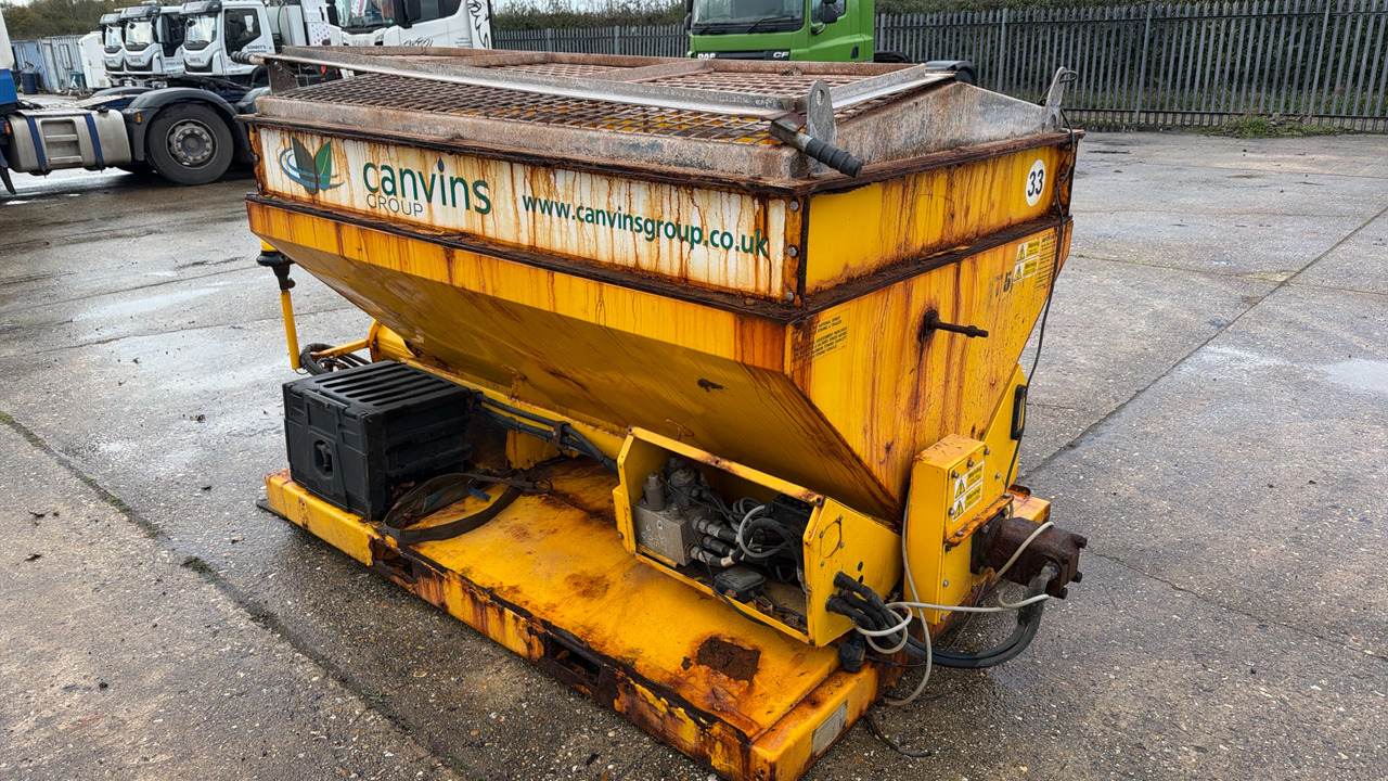VALE GRITTER BODY - Sand/ Salt spreader: picture 2 VALE GRITTER BODY - Sand/ Salt spreader: picture 2