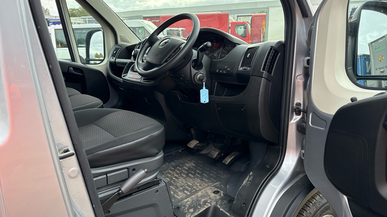 VAUXHALL MOVANO 2.2 140ps H2 Prime - Panel van: picture 5 VAUXHALL MOVANO 2.2 140ps H2 Prime - Panel van: picture 5