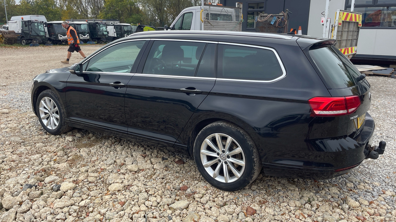 VOLKSWAGEN PASSAT 2.0 TDI - Station wagon: picture 3 VOLKSWAGEN PASSAT 2.0 TDI - Station wagon: picture 3