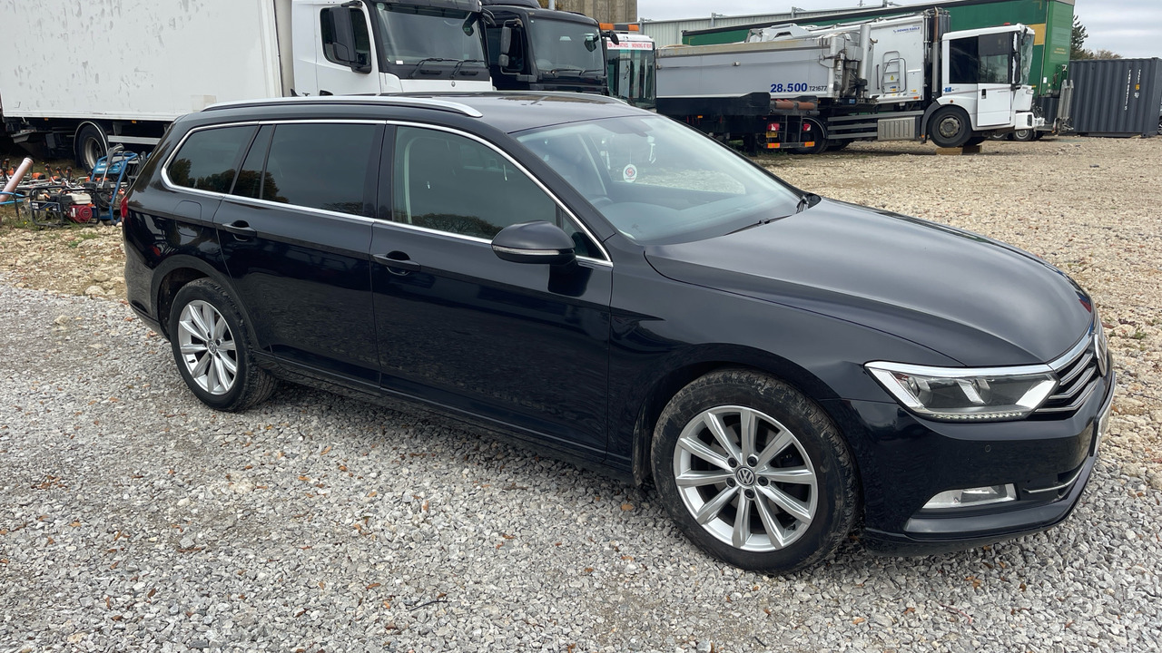 VOLKSWAGEN PASSAT 2.0 TDI - Station wagon: picture 1 VOLKSWAGEN PASSAT 2.0 TDI - Station wagon: picture 1