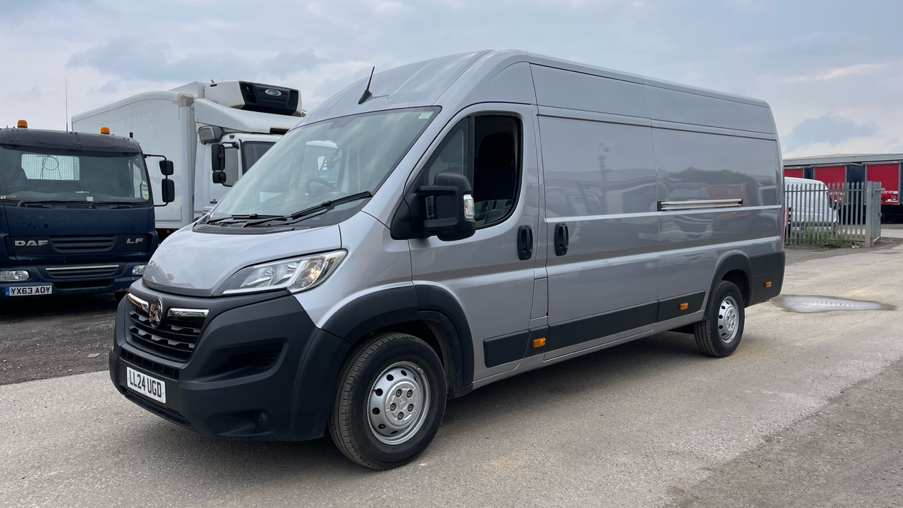 Vauxhall Movano 3500 2.2 Turbo D 140ps - Panel van: picture 2 Vauxhall Movano 3500 2.2 Turbo D 140ps - Panel van: picture 2
