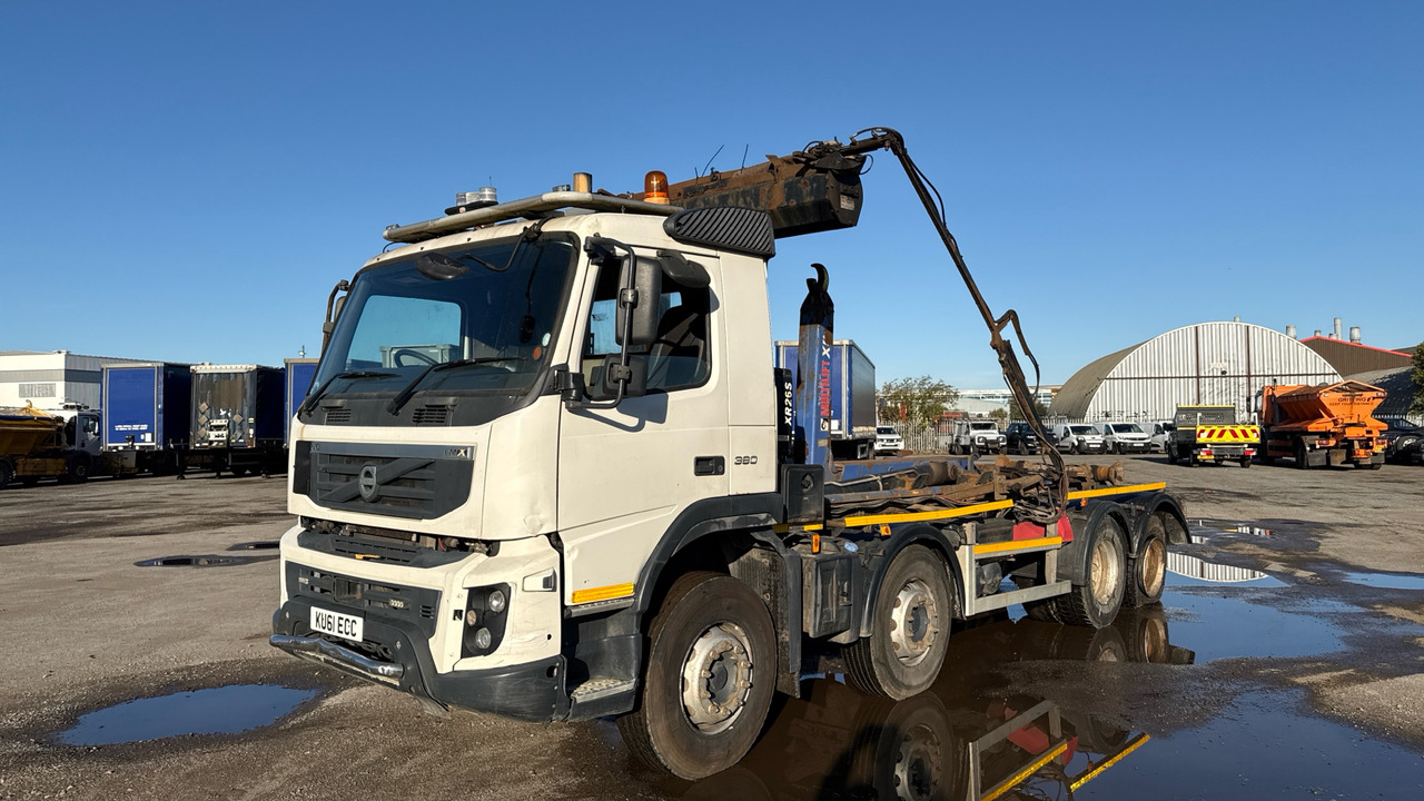 Volvo FMX 380 - Hook lift truck: picture 2 Volvo FMX 380 - Hook lift truck: picture 2