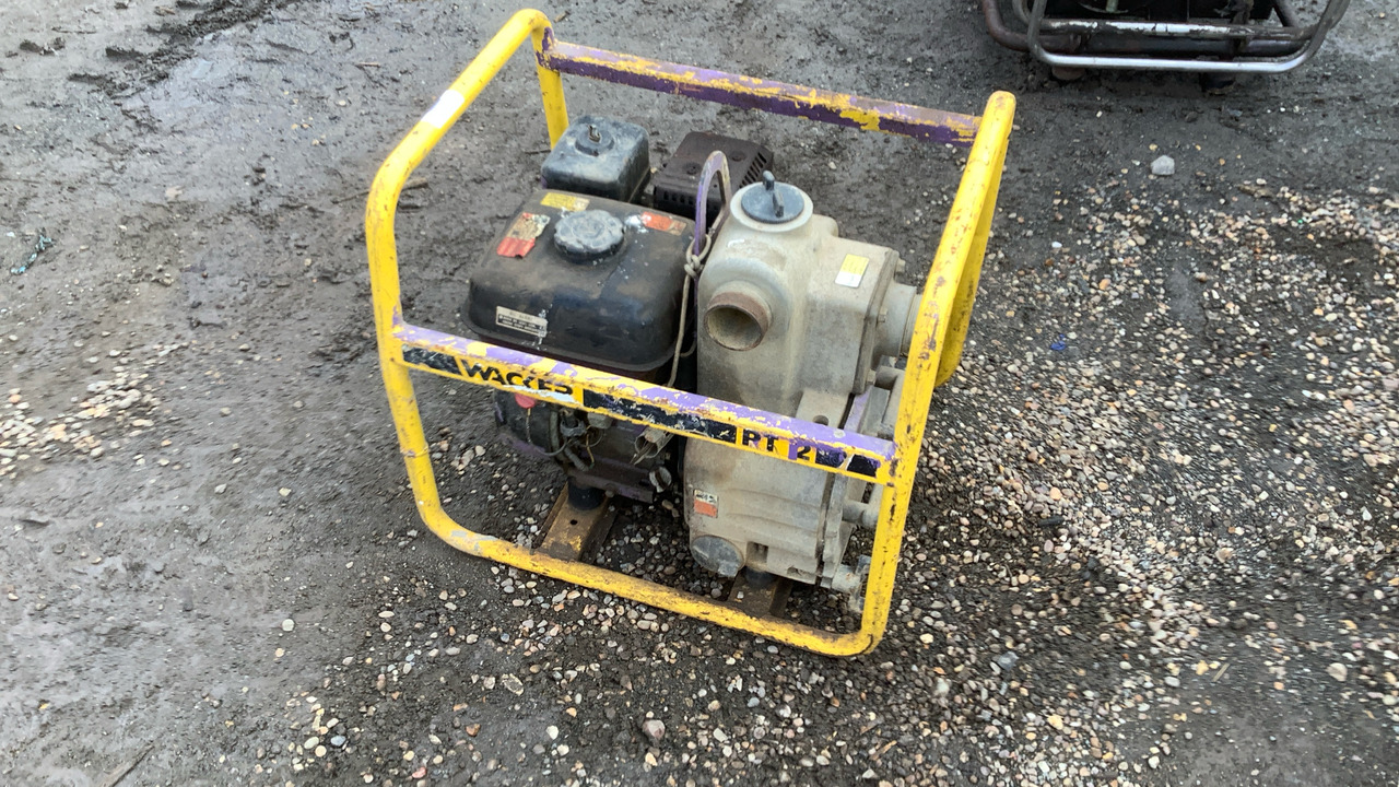 WACKER 2' WATER PUMP PT-2 - Construction equipment: picture 4 WACKER 2' WATER PUMP PT-2 - Construction equipment: picture 4