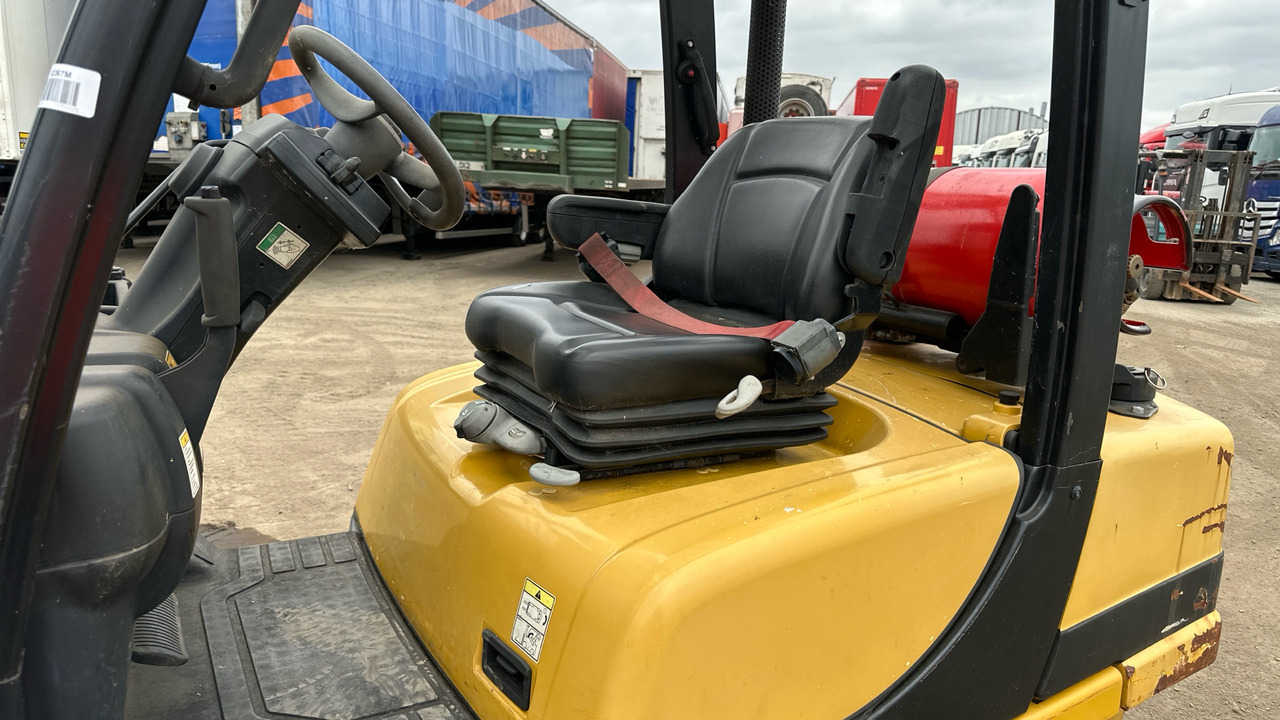 YALE GLP30VX V2795 - Forklift: picture 5 YALE GLP30VX V2795 - Forklift: picture 5
