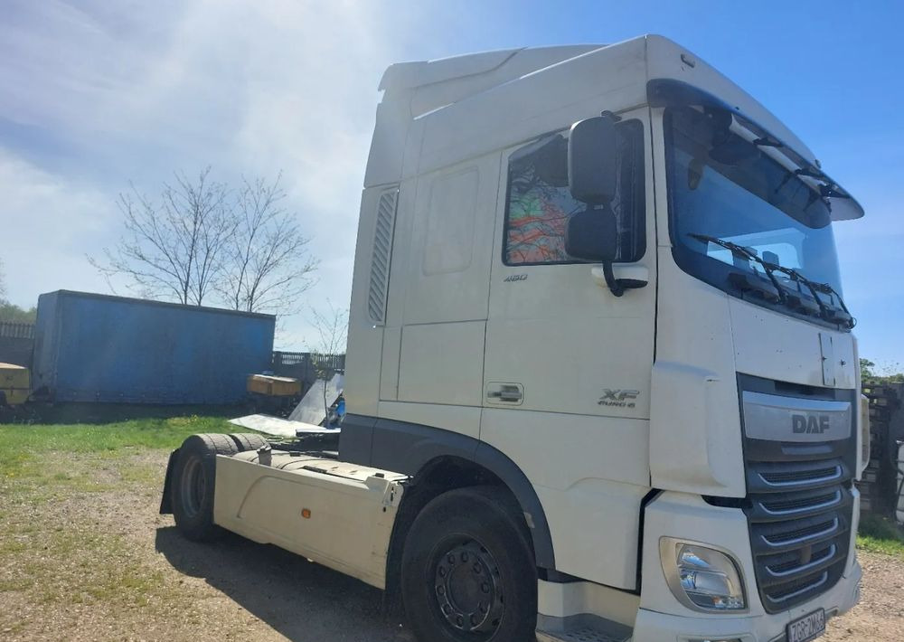Tractor unit DAF XF 460: picture 1