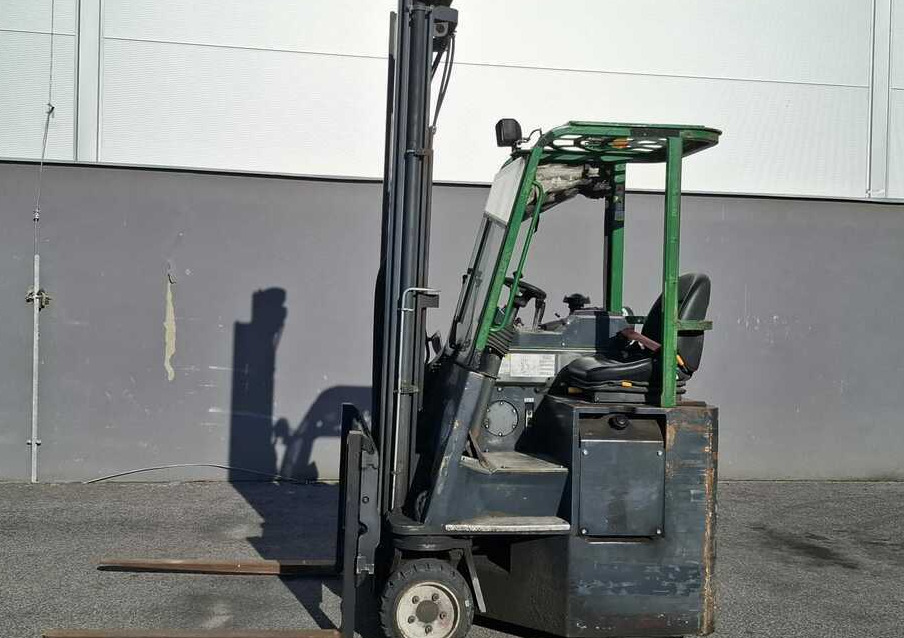 Combilift C3000CB - 4-way reach truck: picture 1 Combilift C3000CB - 4-way reach truck: picture 1