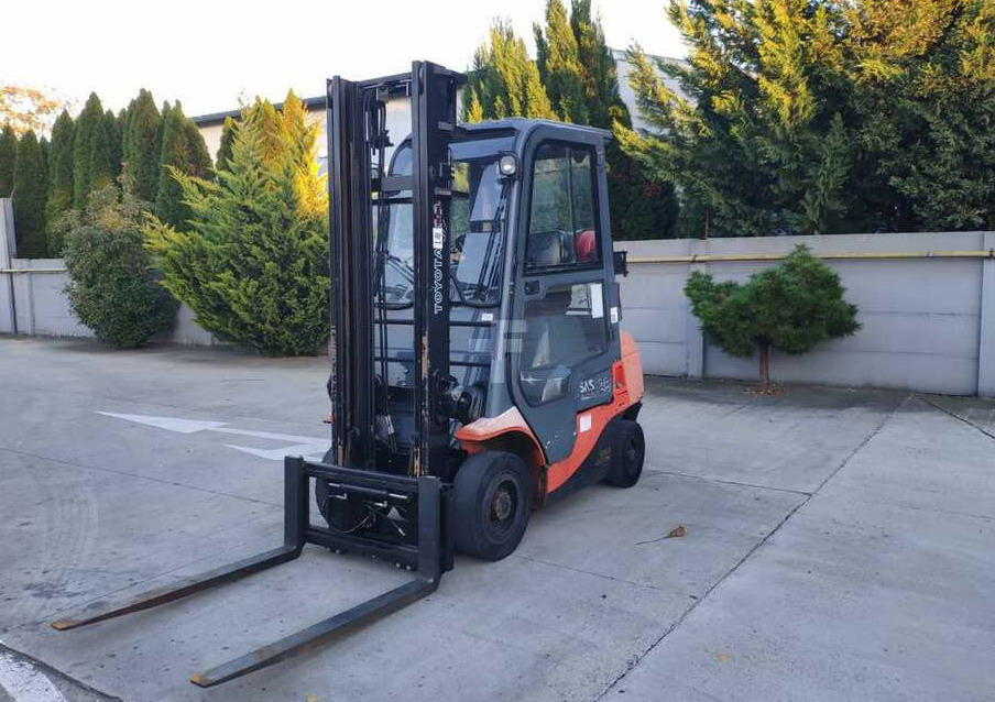 Toyota 7FGF25 - LPG forklift: picture 1 Toyota 7FGF25 - LPG forklift: picture 1