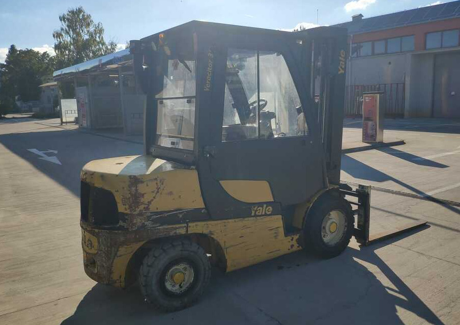 Yale GDP35VX - Diesel forklift: picture 3 Yale GDP35VX - Diesel forklift: picture 3