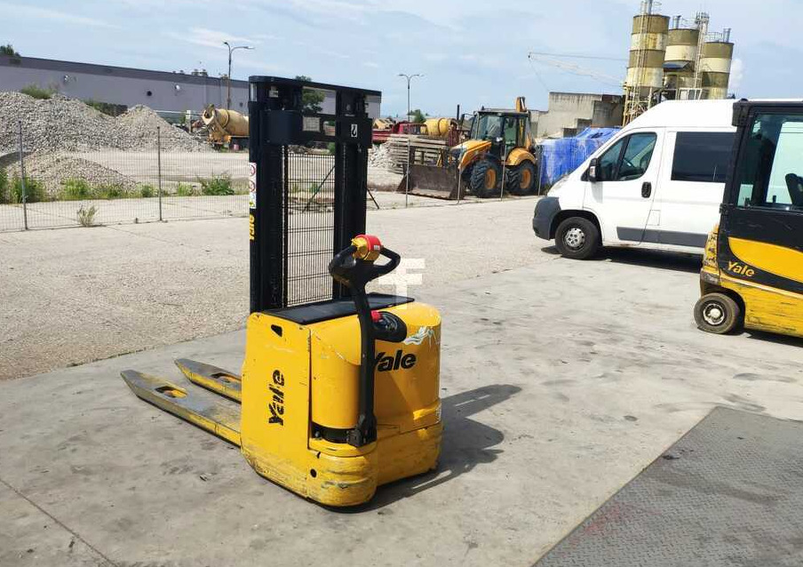 Yale MS14 AC - Stacker: picture 2 Yale MS14 AC - Stacker: picture 2