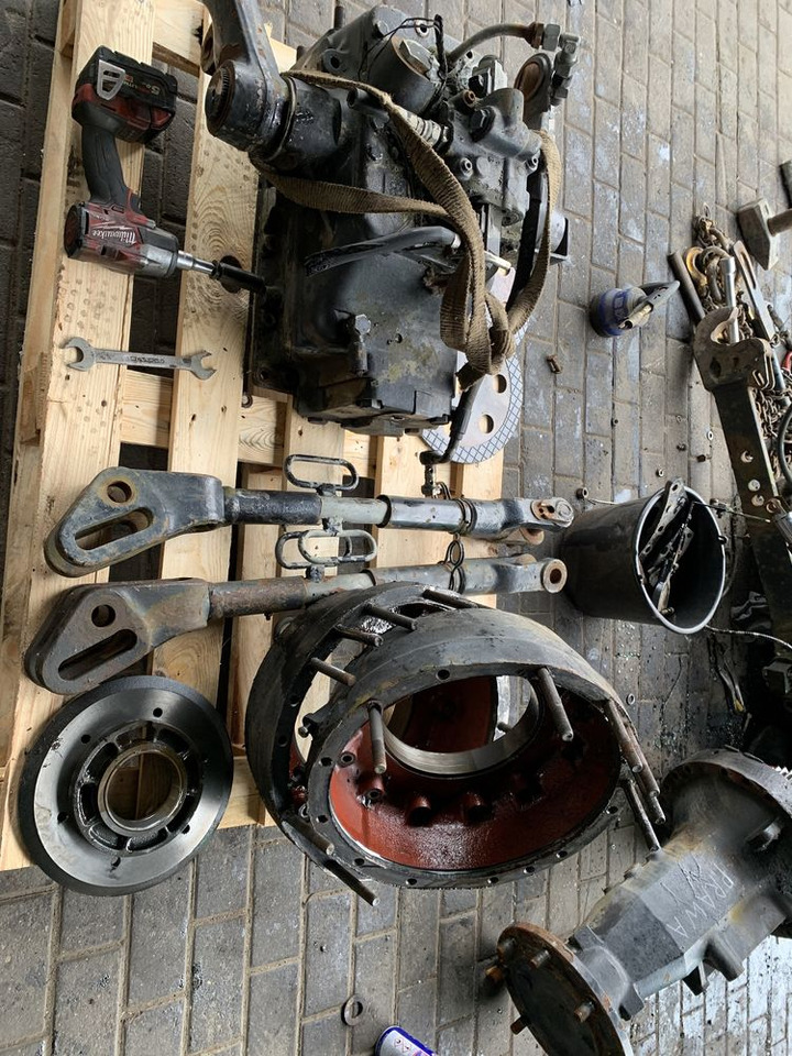 Wszystkie części skrzyni biegów Antares/Same/Deutz - Spare parts for Agricultural machinery: picture 2 Wszystkie części skrzyni biegów Antares/Same/Deutz - Spare parts for Agricultural machinery: picture 2