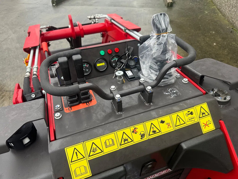 Rhinoceros KS925 - Bulldozer: picture 3 Rhinoceros KS925 - Bulldozer: picture 3