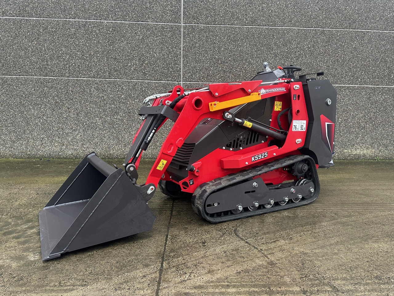 Rhinoceros KS925 - Skid steer loader: picture 1 Rhinoceros KS925 - Skid steer loader: picture 1