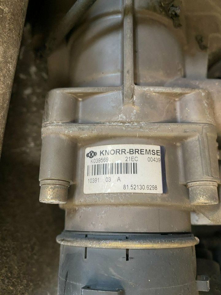 MAN TGA TGX Fußbremsventil 81259706103 Knorr Bremse 81521306298 - Brake valve for Truck: picture 4 MAN TGA TGX Fußbremsventil 81259706103 Knorr Bremse 81521306298 - Brake valve for Truck: picture 4
