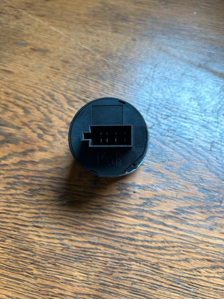 MAN TGL Lichtschalter 81.25525.0193 - Electrical system for Truck: picture 3 MAN TGL Lichtschalter 81.25525.0193 - Electrical system for Truck: picture 3