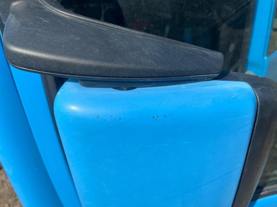 MAN TGX EU6 Fahrertür, Tür blau, Spiegel & Innenverkleidung - Door and parts for Truck: picture 3 MAN TGX EU6 Fahrertür, Tür blau, Spiegel & Innenverkleidung - Door and parts for Truck: picture 3