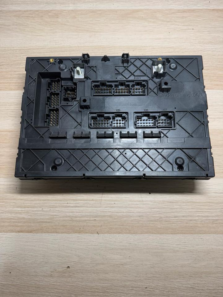 Mercedes Actros MP4 Sicherungskasten A0014462458 - Fuse for Truck: picture 4 Mercedes Actros MP4 Sicherungskasten A0014462458 - Fuse for Truck: picture 4