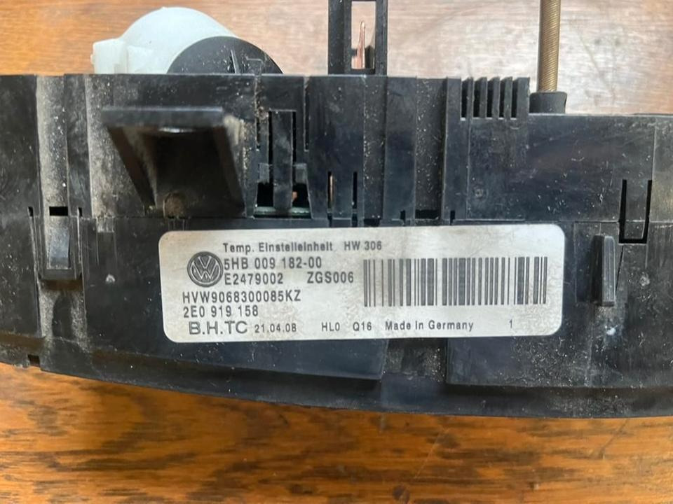 VW Crafter Klimabedienteil Klima Heizung 5HB009182 - Heating/ Ventilation for Truck: picture 2 VW Crafter Klimabedienteil Klima Heizung 5HB009182 - Heating/ Ventilation for Truck: picture 2