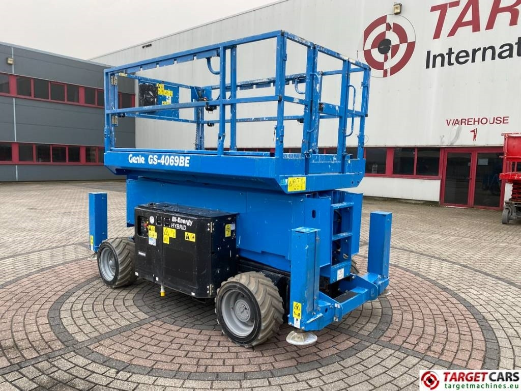 Genie GS-4069BE HyBrid Scissor Work Lift 1412cm - Scissor lift: picture 4 Genie GS-4069BE HyBrid Scissor Work Lift 1412cm - Scissor lift: picture 4