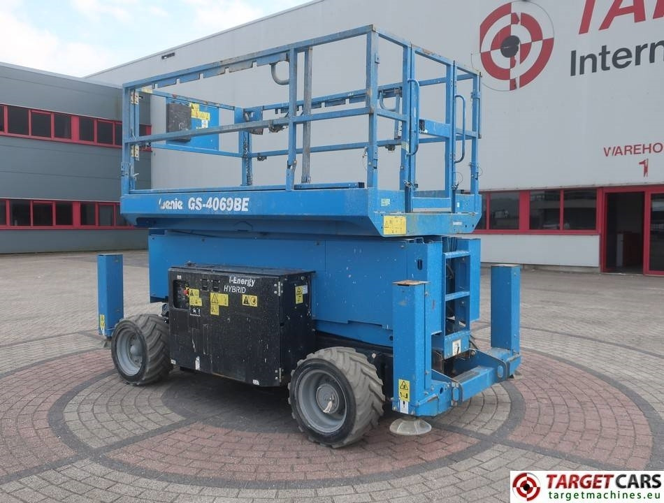 Genie GS-4069BE Hybrid 4069 Scissor Work Lift 1412cm - Scissor lift: picture 4 Genie GS-4069BE Hybrid 4069 Scissor Work Lift 1412cm - Scissor lift: picture 4