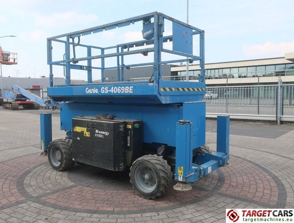Genie GS-4069BE Hybrid 4069 Scissor Work Lift 1412cm - Scissor lift: picture 2 Genie GS-4069BE Hybrid 4069 Scissor Work Lift 1412cm - Scissor lift: picture 2