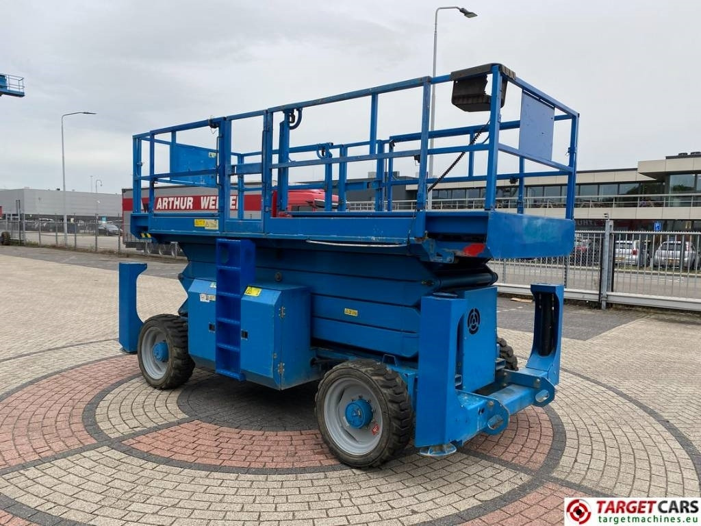 Genie GS-4390RT Diesel 4x4 Scissor Work Lift 1511cm - Scissor lift: picture 2 Genie GS-4390RT Diesel 4x4 Scissor Work Lift 1511cm - Scissor lift: picture 2