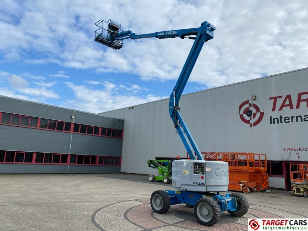 Genie Z-45/25J Diesel 4x4 Articulated Boom Work Lift 16M  on lease Genie Z-45/25J Diesel 4x4 Articulated Boom Work Lift 16M: picture 30
