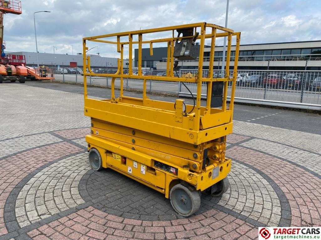 Haulotte Compact 10N Electric Scissor Work Lift 1000cm - Scissor lift: picture 2 Haulotte Compact 10N Electric Scissor Work Lift 1000cm - Scissor lift: picture 2