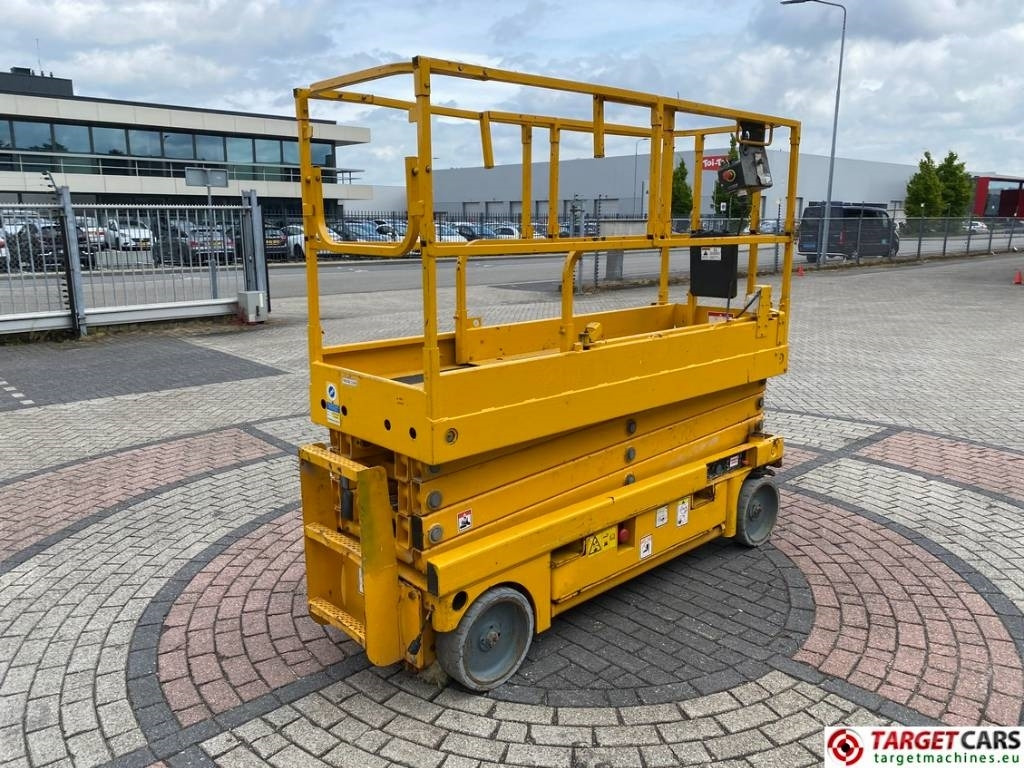 Haulotte Compact 10N Electric Scissor Work Lift 1000cm - Scissor lift: picture 3 Haulotte Compact 10N Electric Scissor Work Lift 1000cm - Scissor lift: picture 3